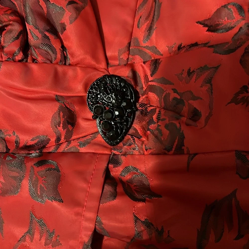 Sleeveless floral top - Picture 2 of 11